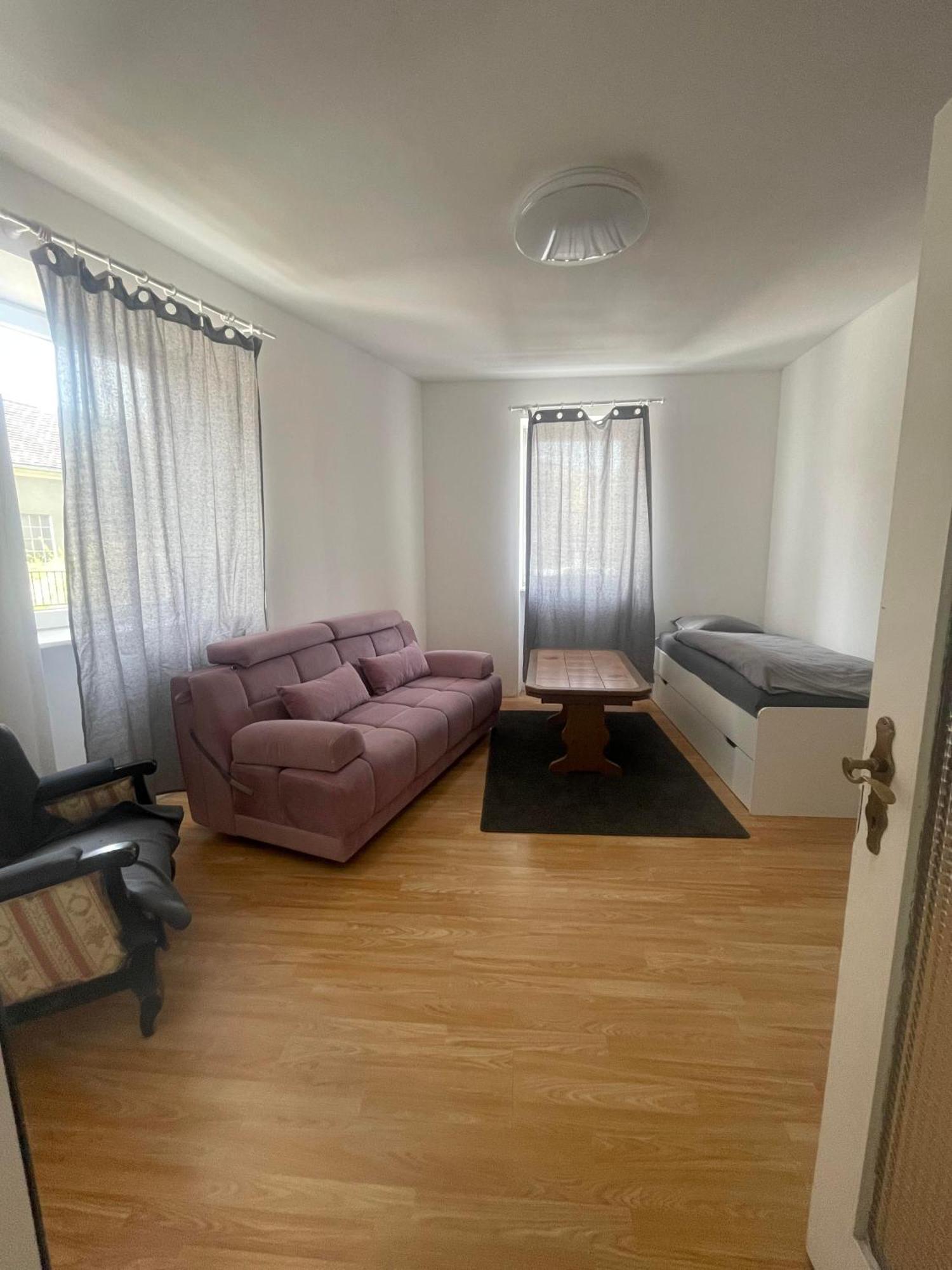 Ferienwohnung Gemuetlich Und Fein Ebenfurth Exterior foto